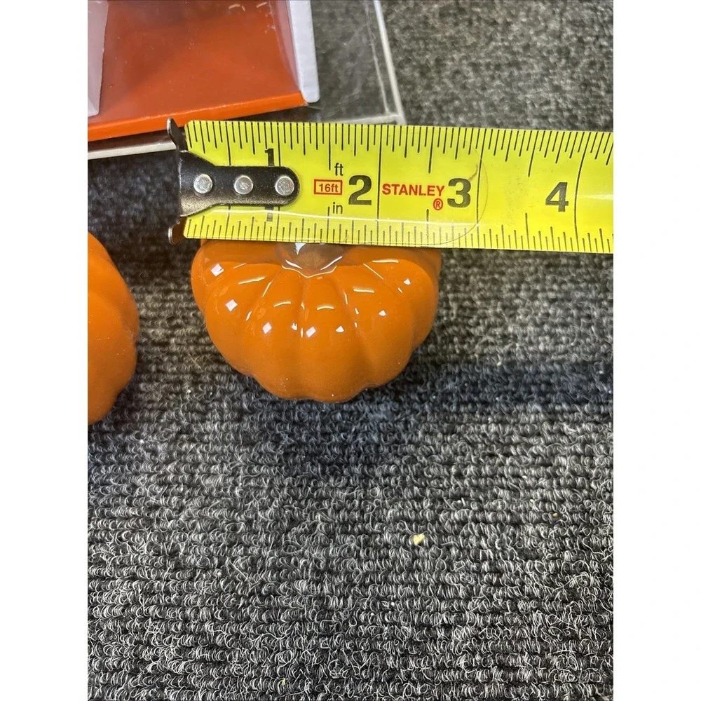 Living Quarters~Salt & Pepper‎ Shakers~Ceramic/Halloween/Fall/Pumpkin